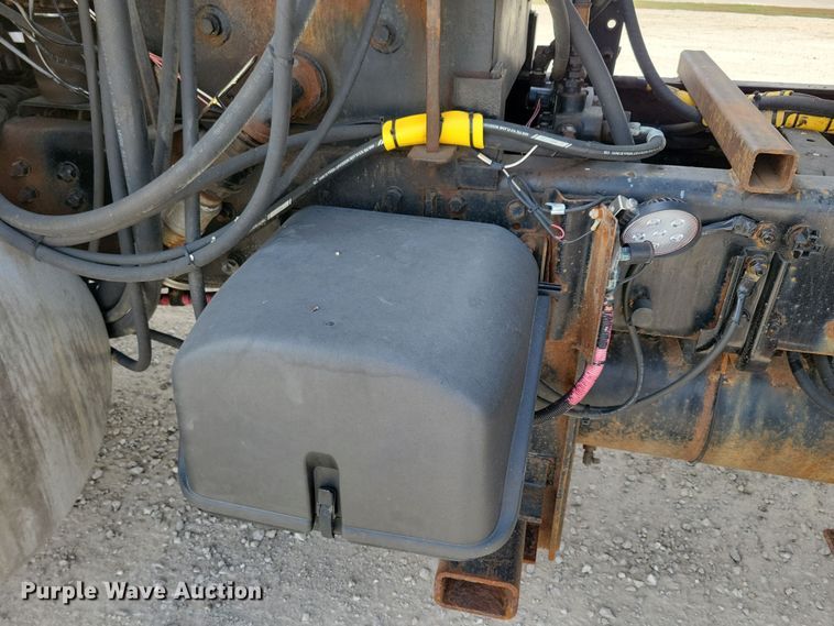 image for item DN3539 2008 Sterling LT9500 dump truck