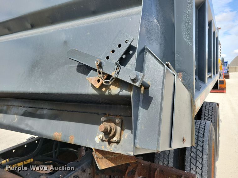 image for item DN3539 2008 Sterling LT9500 dump truck