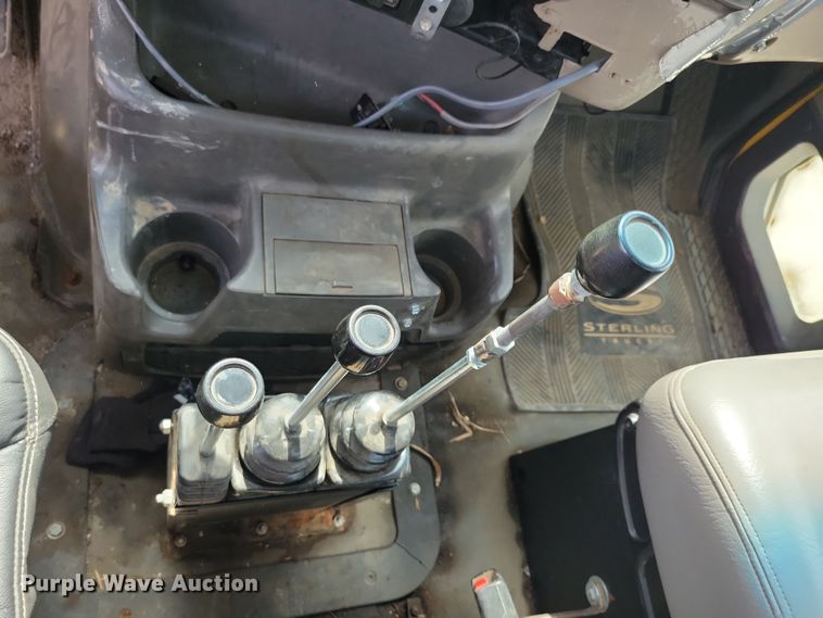 image for item DN3539 2008 Sterling LT9500 dump truck