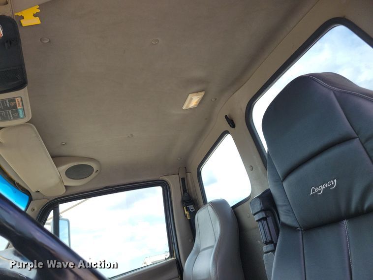 image for item DN3539 2008 Sterling LT9500 dump truck