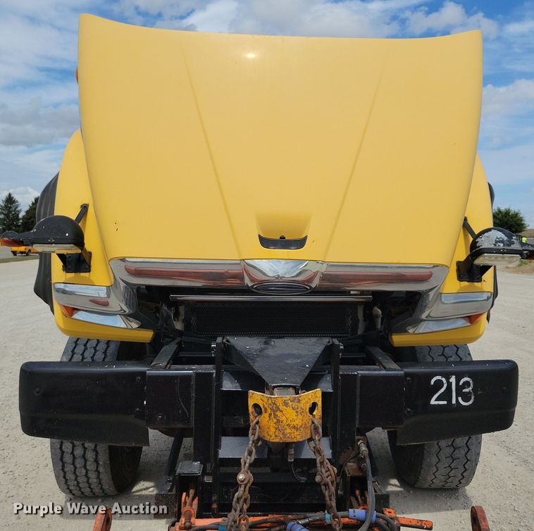 image for item DN3539 2008 Sterling LT9500 dump truck