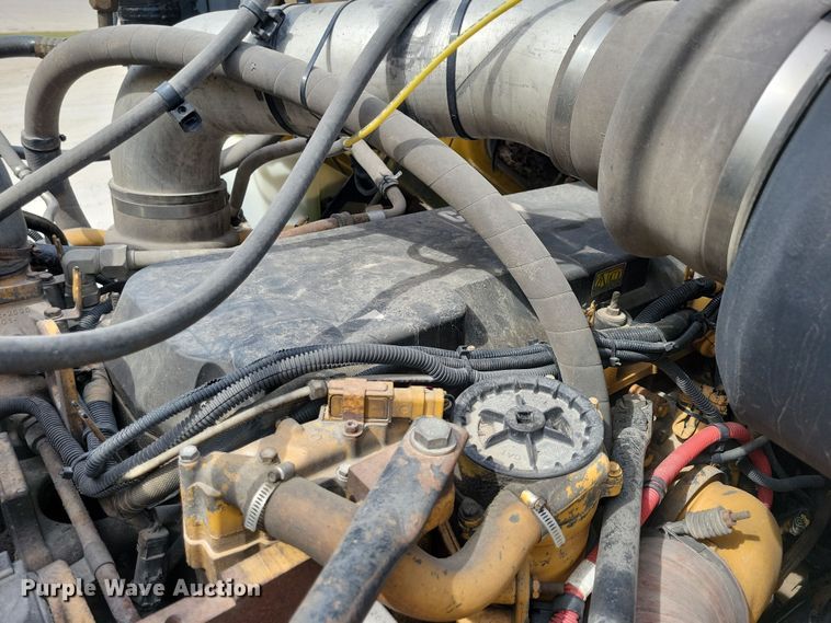 image for item DN3539 2008 Sterling LT9500 dump truck