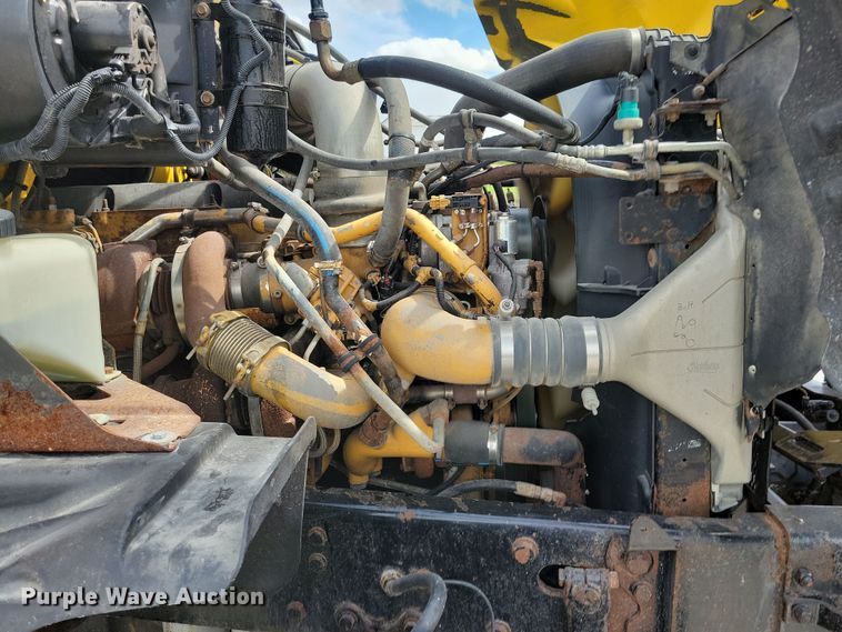 image for item DN3539 2008 Sterling LT9500 dump truck