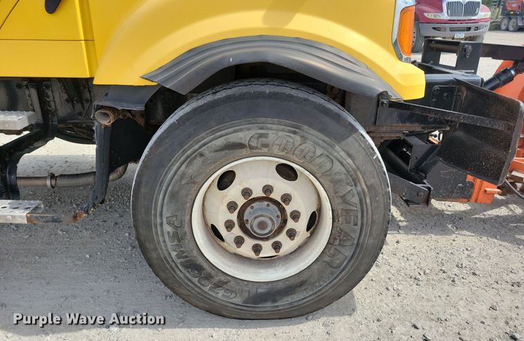 image for item DN3539 2008 Sterling LT9500 dump truck