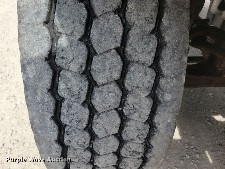 image for item DN3539 2008 Sterling LT9500 dump truck