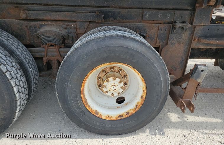 image for item DN3539 2008 Sterling LT9500 dump truck