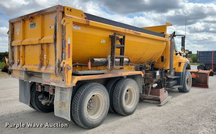 image for item DN3540 2013 International Work Star 7500 dump truck