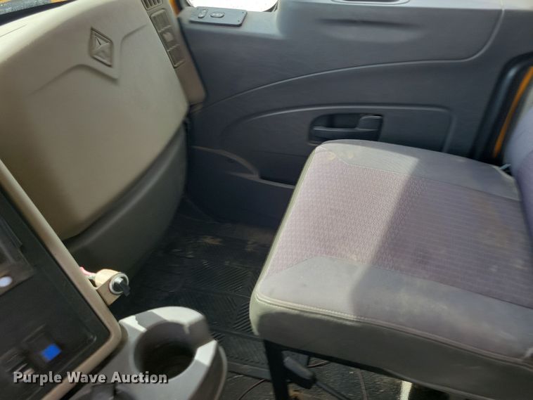 image for item DN3540 2013 International Work Star 7500 dump truck