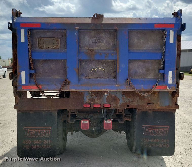 image for item DN3541 2001 Sterling L7500 dump truck