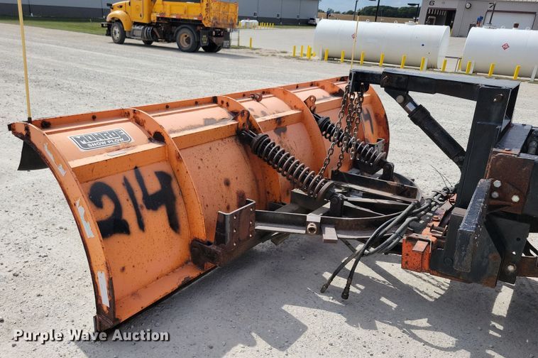 image for item DN3541 2001 Sterling L7500 dump truck