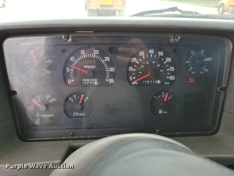 image for item DN3541 2001 Sterling L7500 dump truck