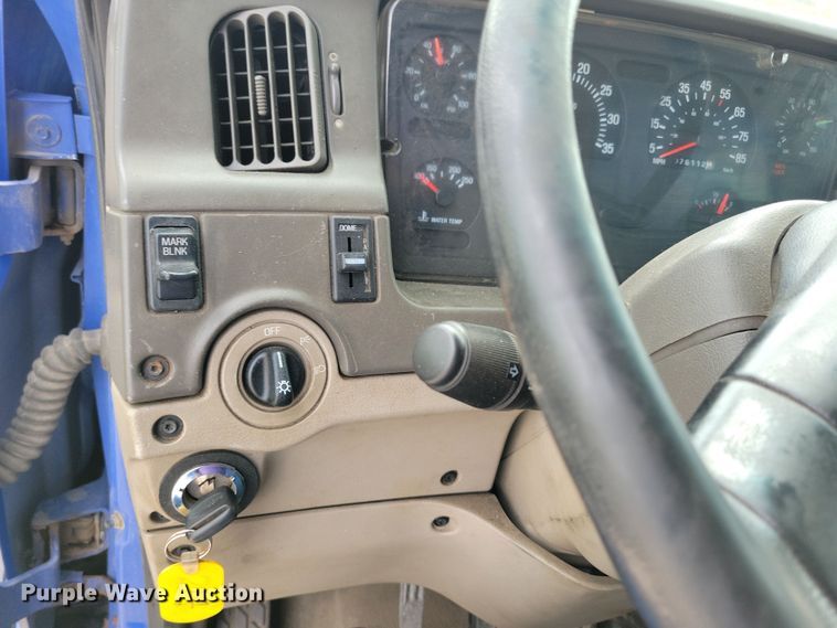 image for item DN3541 2001 Sterling L7500 dump truck