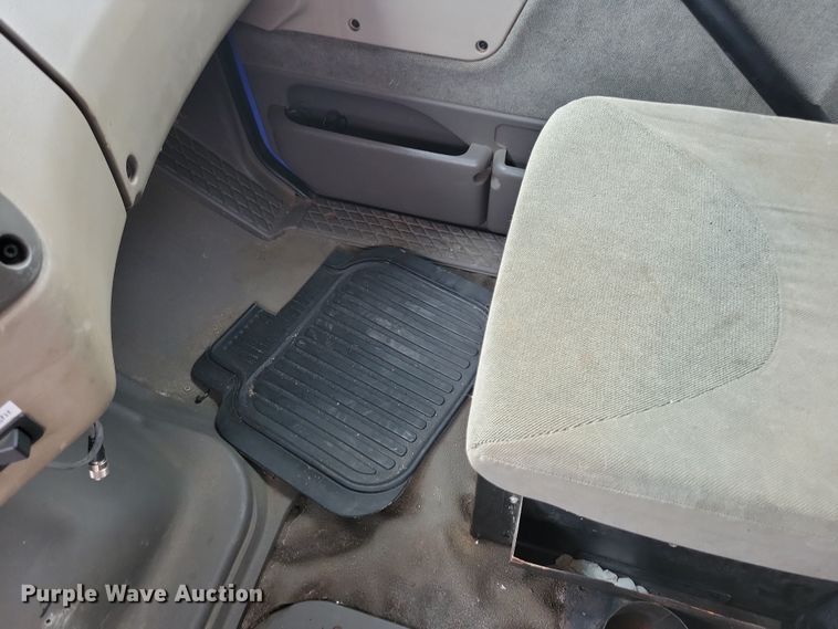 image for item DN3541 2001 Sterling L7500 dump truck