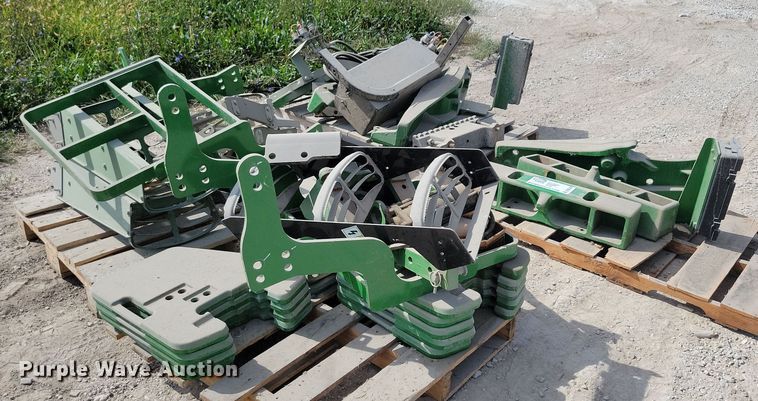 image for item DN3542 John Deere tractor parts