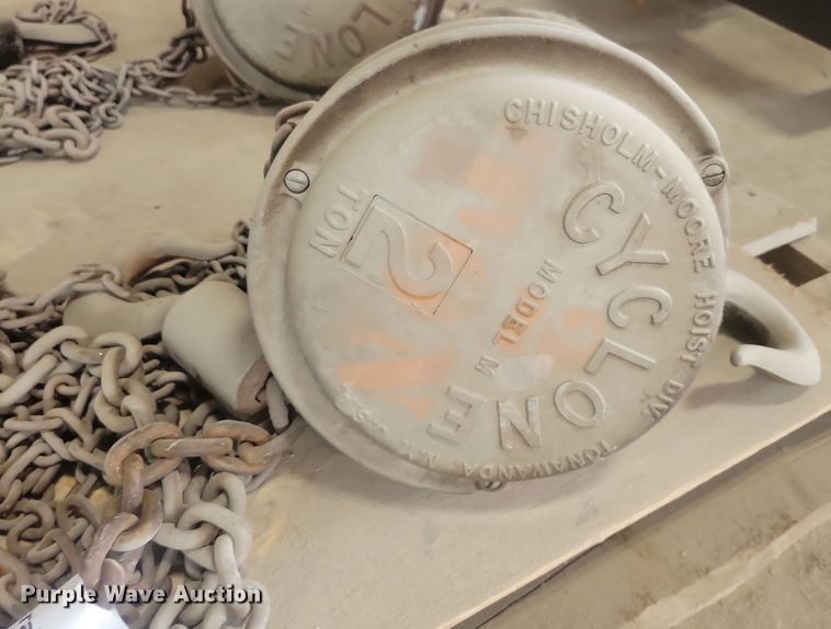 image for item DN3549 (2) Cyclone chain hoists