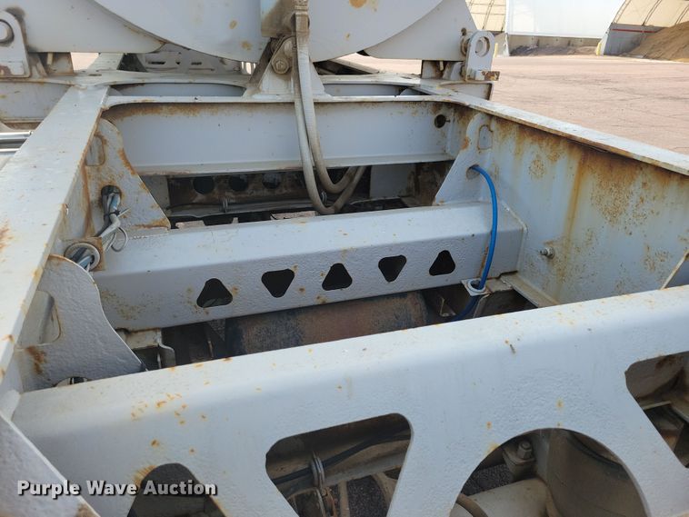 image for item DN3557 2004 Trail King TK60SSD-433 side dump trailer