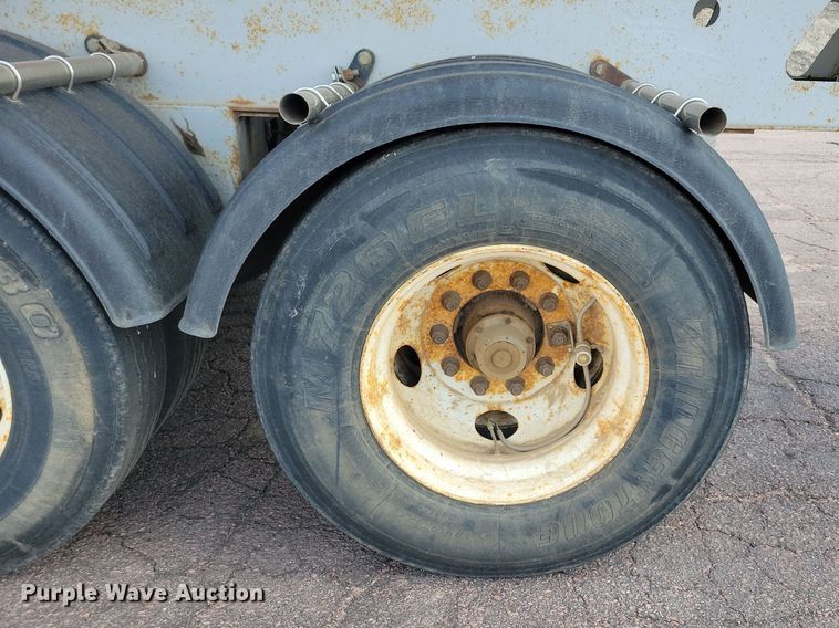 image for item DN3557 2004 Trail King TK60SSD-433 side dump trailer