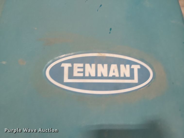 image for item DN3558 Tennant 5680 floor scrubber