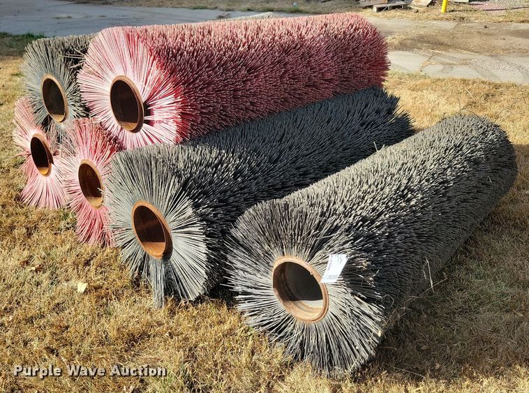 image for item DN3569 (6) brooms