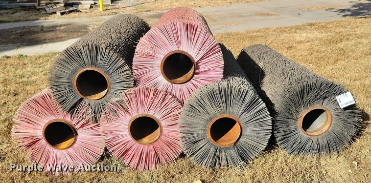 image for item DN3569 (6) brooms