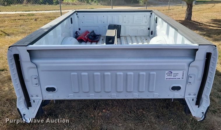 image for item DN3572 Pickup truck bed