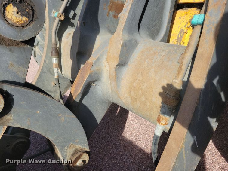 image for item DN3574 2002 Volvo L70D wheel loader