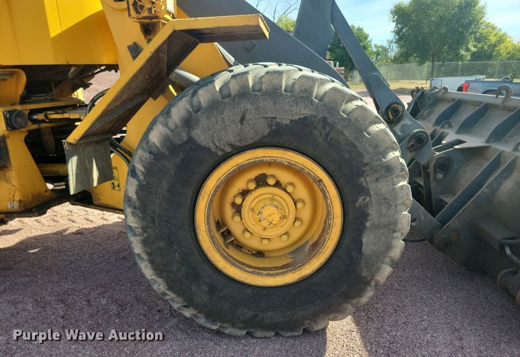 image for item DN3574 2002 Volvo L70D wheel loader