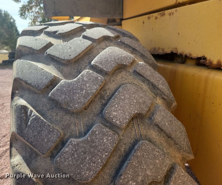 image for item DN3574 2002 Volvo L70D wheel loader