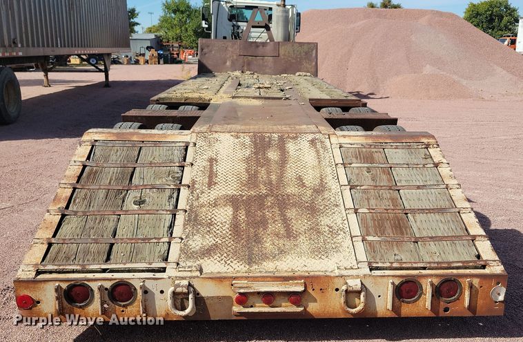 image for item DN3577 1976 Rogers T35L16-58-15 drop deck trailer