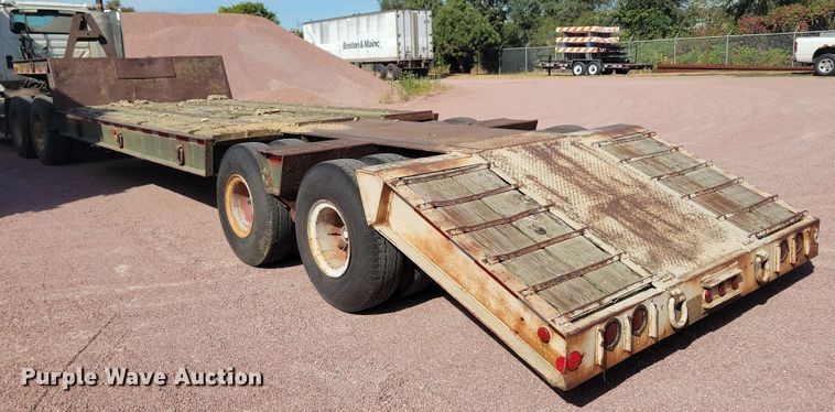 image for item DN3577 1976 Rogers T35L16-58-15 drop deck trailer