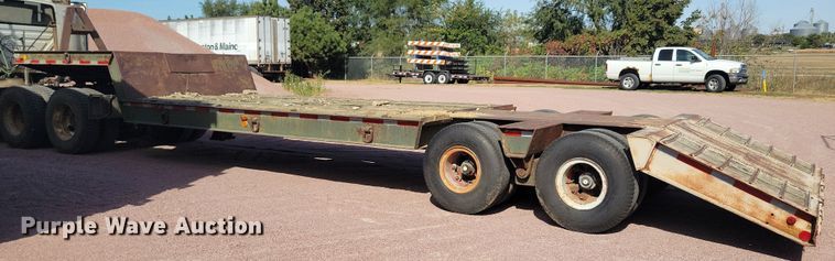 image for item DN3577 1976 Rogers T35L16-58-15 drop deck trailer