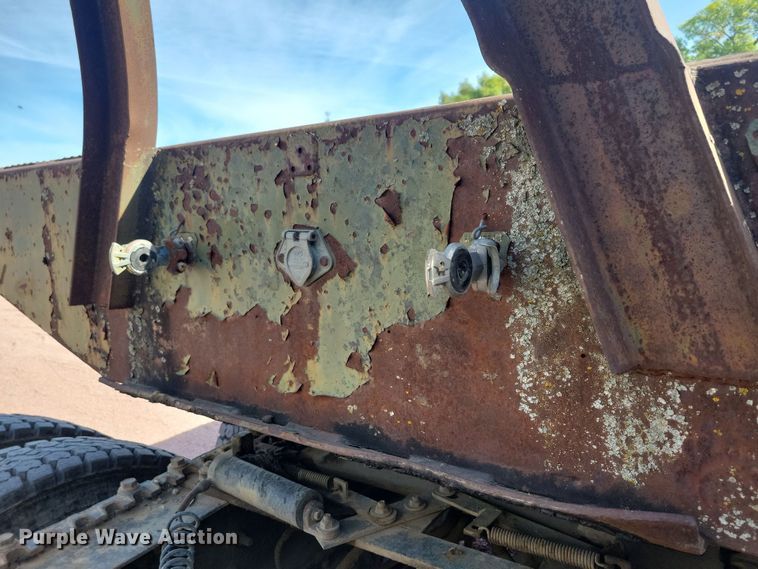 image for item DN3577 1976 Rogers T35L16-58-15 drop deck trailer