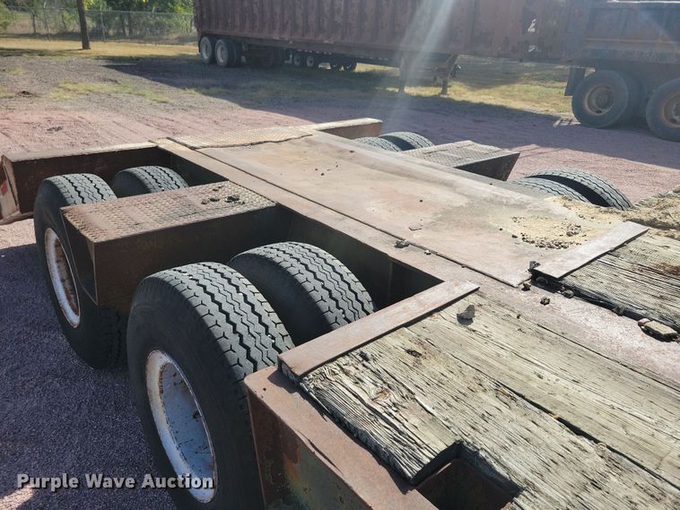 image for item DN3577 1976 Rogers T35L16-58-15 drop deck trailer