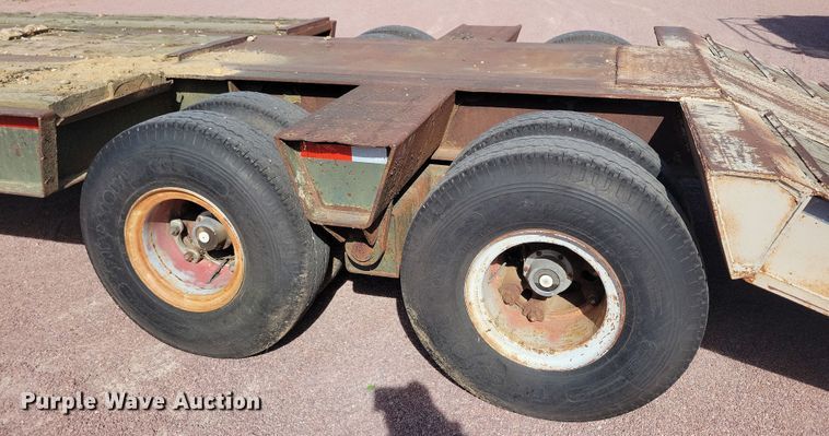 image for item DN3577 1976 Rogers T35L16-58-15 drop deck trailer