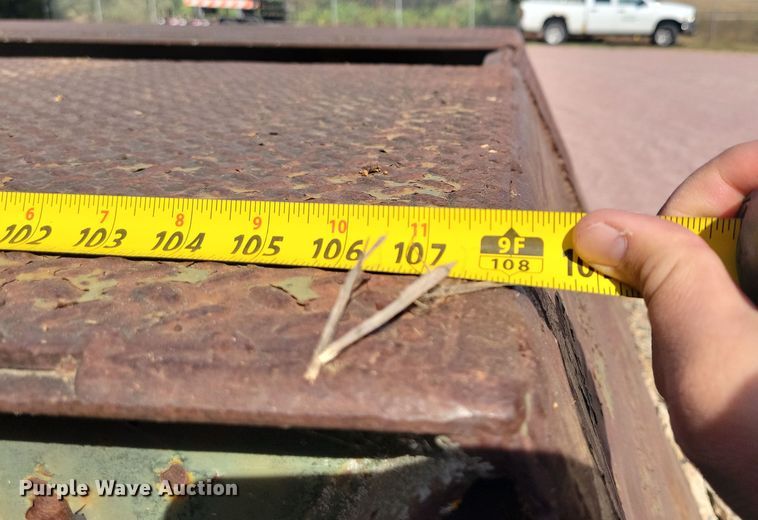 image for item DN3577 1976 Rogers T35L16-58-15 drop deck trailer