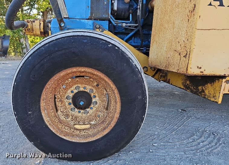 image for item DO5478 1990 Ford 6610 Series 2 tractor
