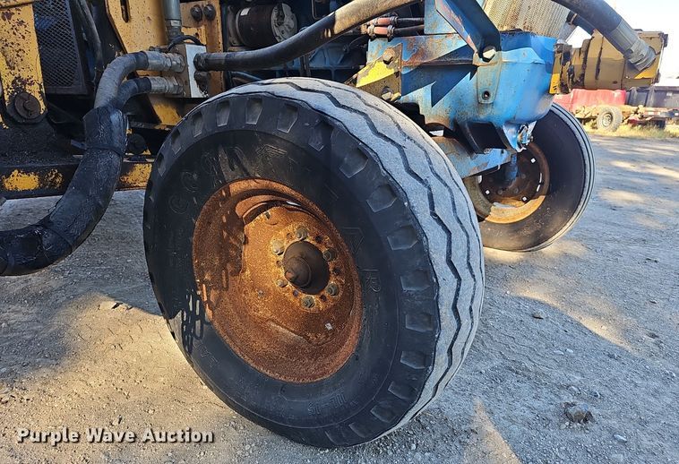 image for item DO5478 1990 Ford 6610 Series 2 tractor