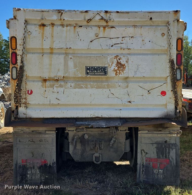 image for item DO5482 2014 International WorkStar 7600 dump truck