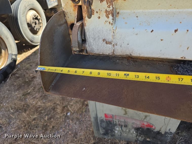 image for item DO5482 2014 International WorkStar 7600 dump truck