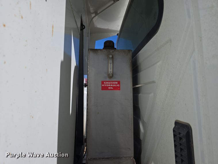 image for item DO5482 2014 International WorkStar 7600 dump truck