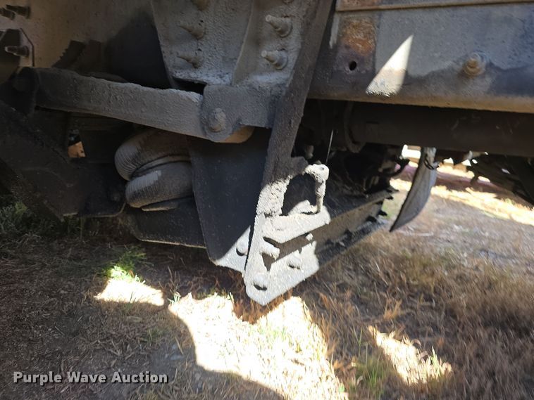 image for item DO5482 2014 International WorkStar 7600 dump truck