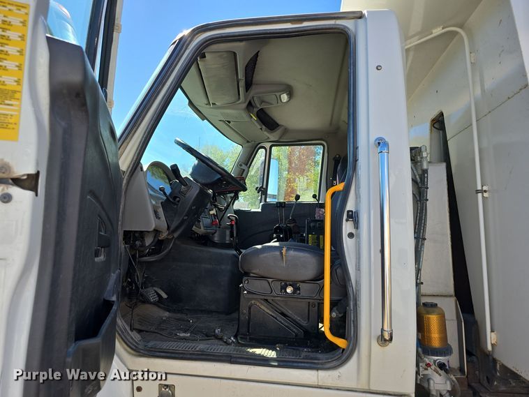 image for item DO5482 2014 International WorkStar 7600 dump truck