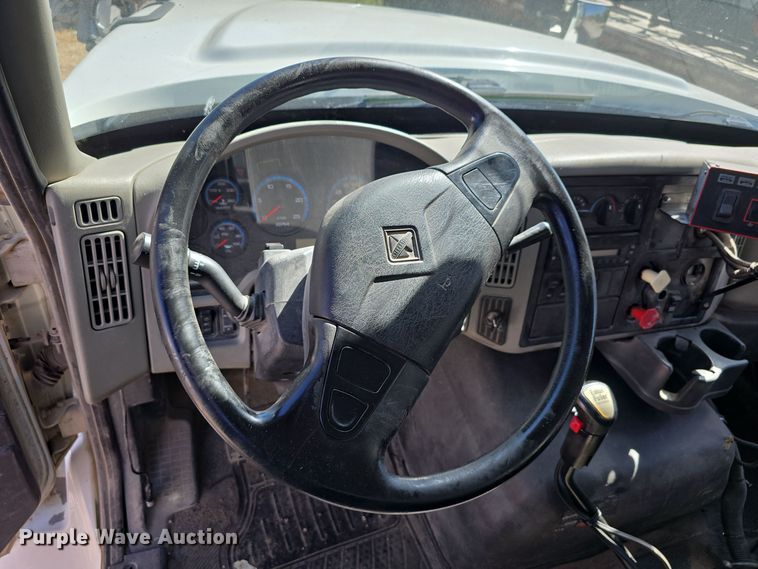 image for item DO5482 2014 International WorkStar 7600 dump truck