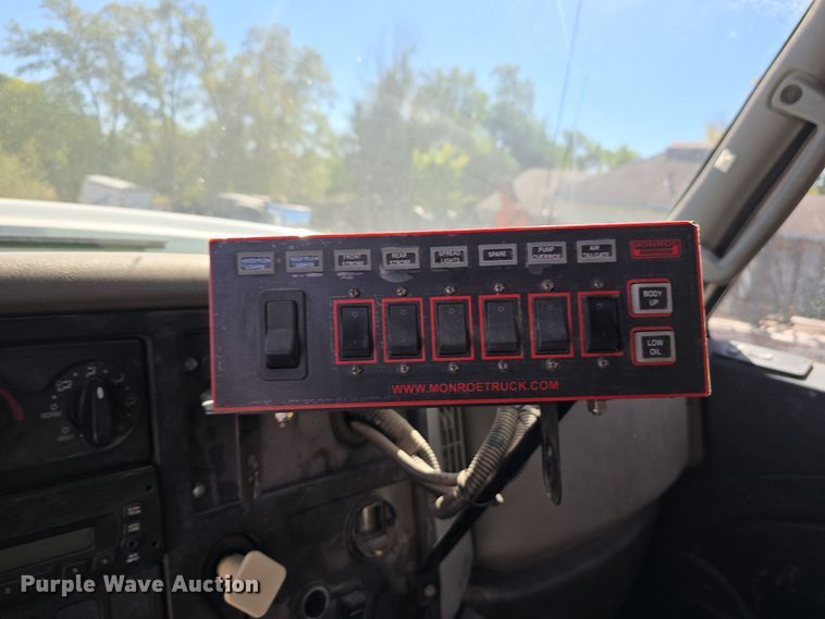 image for item DO5482 2014 International WorkStar 7600 dump truck