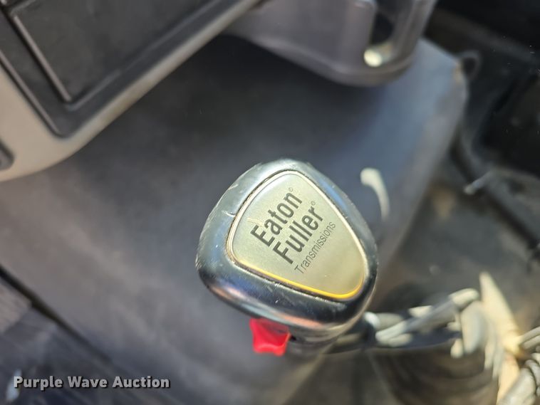 image for item DO5482 2014 International WorkStar 7600 dump truck