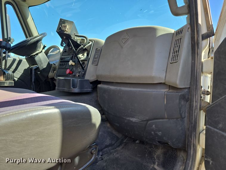 image for item DO5482 2014 International WorkStar 7600 dump truck