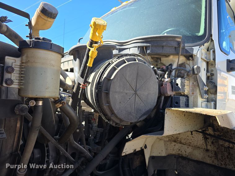 image for item DO5482 2014 International WorkStar 7600 dump truck