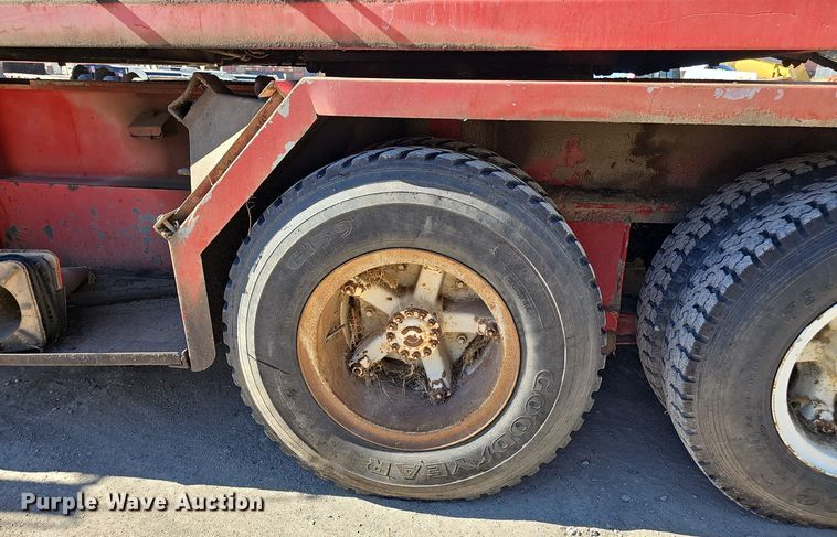 image for item DO5484 1978 FMC Link-Belt HC-48A crane