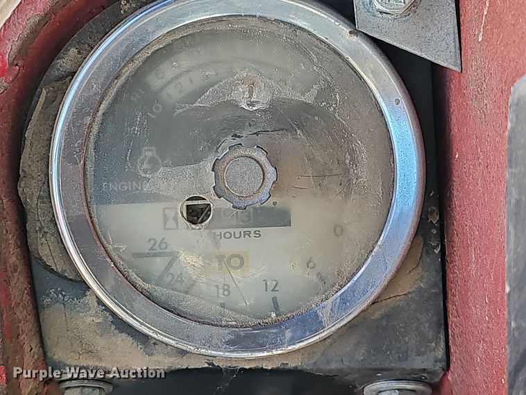 image for item DO5486 1973 International Harvester Farmall 1066 tractor