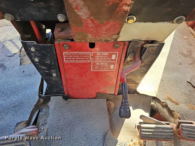 image for item DO5486 1973 International Harvester Farmall 1066 tractor